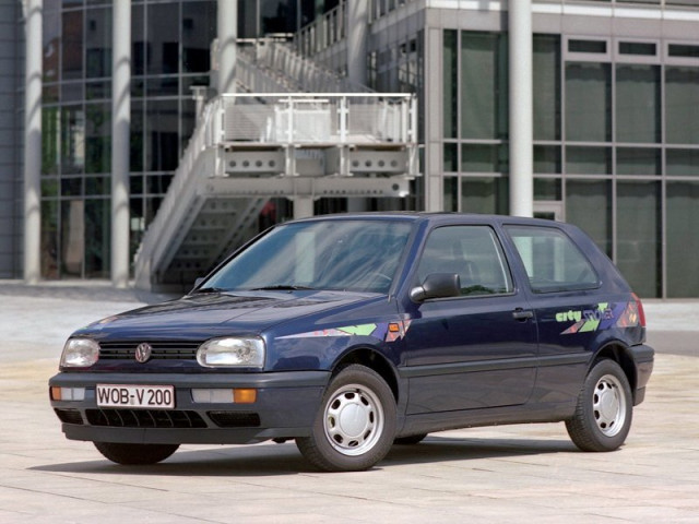 Volkswagen Golf 2.0 MT 4x4 (115 л.с.) - III 1991 – 2000, хэтчбек 3 дв.