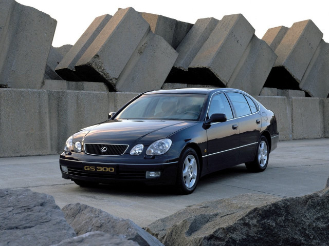 Lexus GS 3.0 AT (228 л.с.) - II Рестайлинг 2000 – 2004, седан