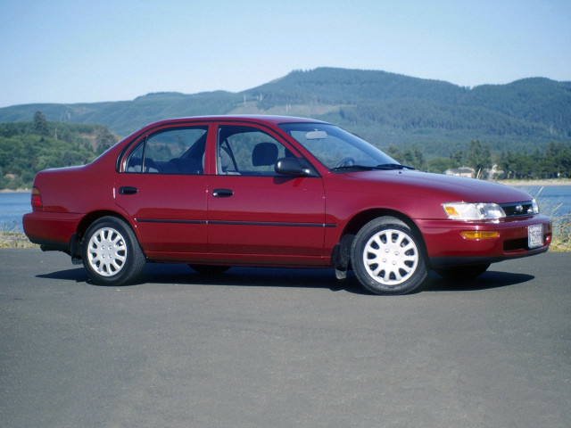 Toyota Corolla 1.4 MT (75 л.с.) - VII (E100) 1991 – 2002, седан