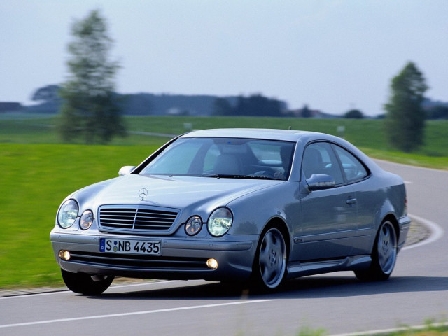 Mercedes-Benz CLK-Класс AMG 5.5 AT (347 л.с.) - I (W208) Рестайлинг 2000 – 2003, купе