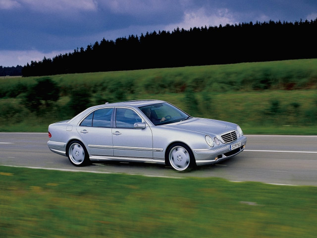 Mercedes-Benz E-Класс AMG 5.5 AT 4x4 (354 л.с.) - II (W210, S210) Рестайлинг 1999 – 2002, седан