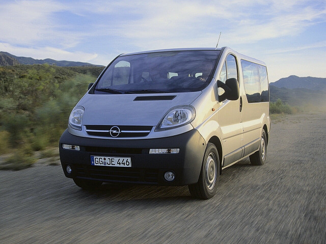 Opel Vivaro 1.9D MT (100 л.с.) - A 2001 – 2006, минивэн