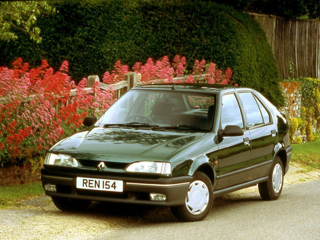 Renault 19 1.9D MT (90 л.с.) - II 1992 – 2002, хэтчбек 5 дв.
