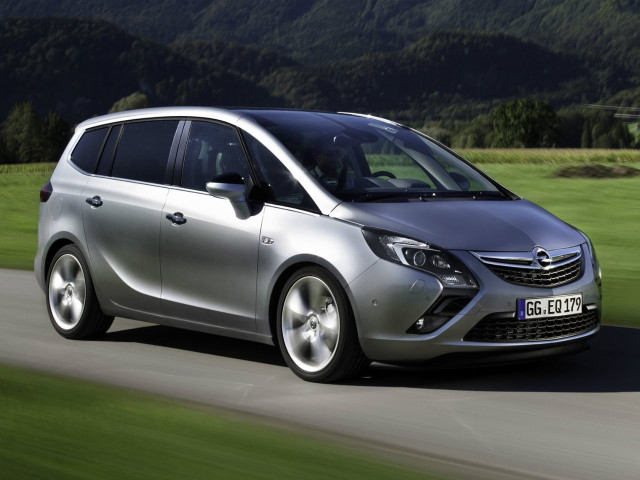 Opel Zafira 1.6 MT (200 л.с.) - C 2011 – 2016, компактвэн
