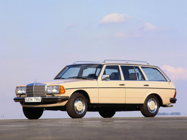 Mercedes-Benz W123 2.3 AT (136 л.с.) -  1975 – 1985, универсал 5 дв.