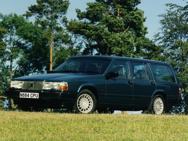 Volvo 940 2.4 AT (155 л.с.) -  1988 – 1998, универсал 5 дв.
