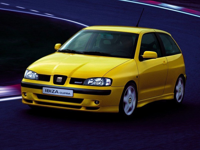 SEAT Ibiza Cupra 1.8 MT (156 л.с.) - II Рестайлинг 2000 – 2002, хэтчбек 3 дв.