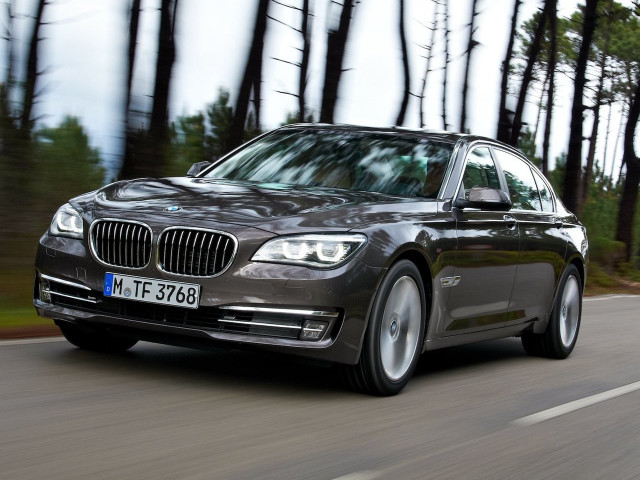 BMW 7 серии 3.0D AT (258 л.с.) - V (F01/F02/F04) Рестайлинг 2012 – 2015, седан