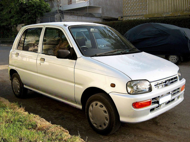 Daihatsu Mira 0.7 AT 4x4 (55 л.с.) - IV 1994 – 1998, хэтчбек 5 дв.