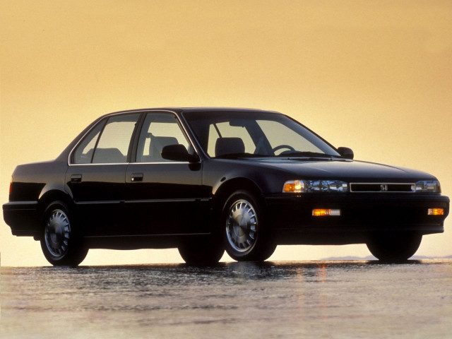 Honda Accord 2.0 MT (150 л.с.) - IV 1989 – 1994, седан