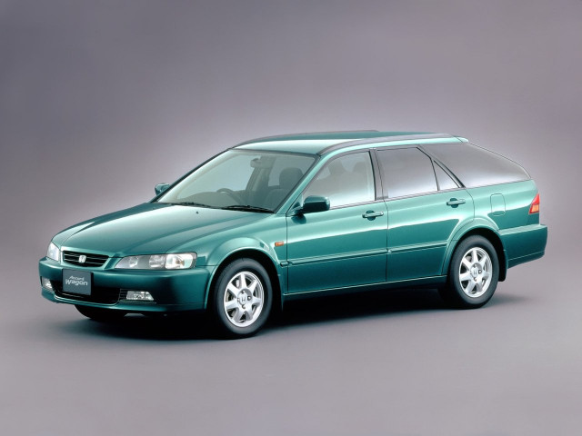 Honda Accord 2.3 AT 4x4 (190 л.с.) - VI 1997 – 2002, универсал 5 дв.