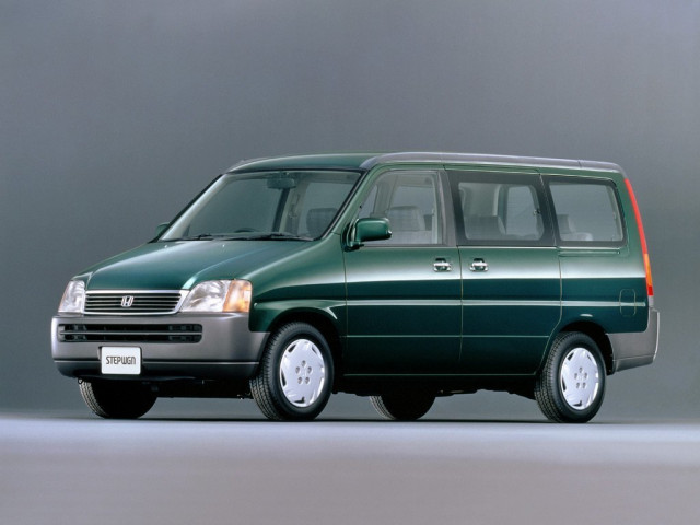 Honda Stepwgn 2.0 AT 4x4 (125 л.с.) - I 1996 – 1999, минивэн
