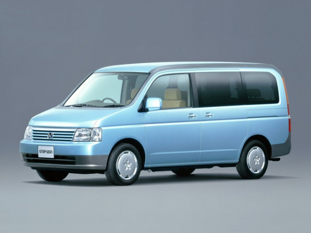 Honda Stepwgn 2.0 AT (160 л.с.) - II 2001 – 2003, минивэн