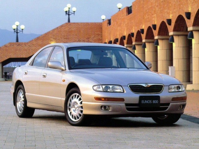 Mazda седан 1993-1996