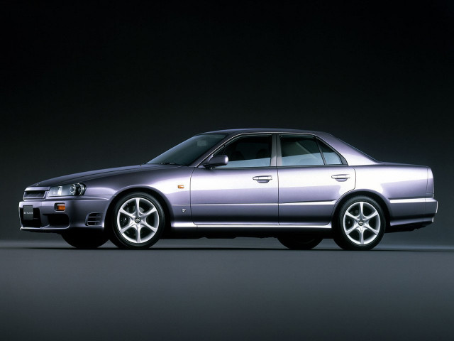 Nissan Skyline 2.5 MT (200 л.с.) - X (R34) 1998 – 2002, седан