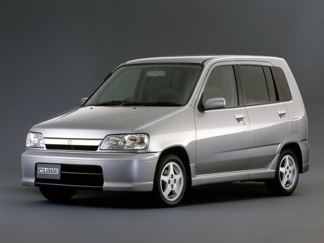 Nissan Cube 1.4 AT 4x4 (85 л.с.) - I (Z10) 1998 – 2000, компактвэн
