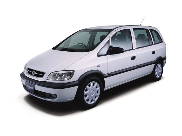 Subaru компактвэн 2001-2004
