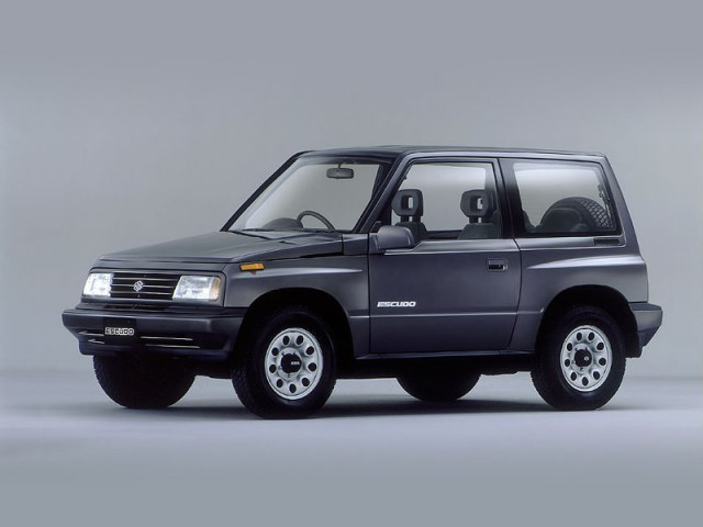 Suzuki Escudo 1.6 AT 4x4 (82 л.с.) - I 1988 – 1998, внедорожник 3 дв.