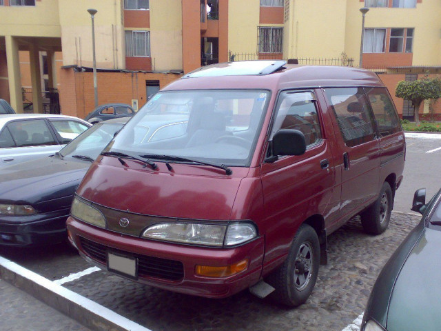 Toyota Lite Ace 2.2D MT 4x4 (91 л.с.) - IV 1992 – 1996, минивэн