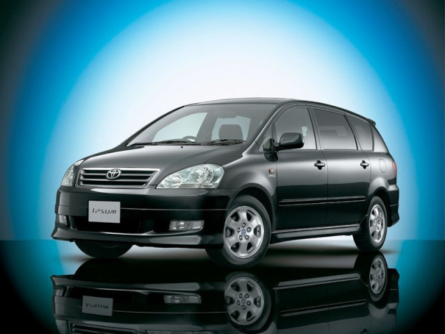 Toyota Ipsum 2.4 AT 4x4 (160 л.с.) - II (M20) 2001 – 2003, компактвэн