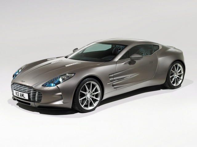 Aston Martin купе 2009-2012