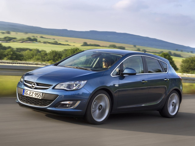Opel Astra 1.4 MT (140 л.с.) - J Рестайлинг 2012 – 2018, хэтчбек 5 дв.